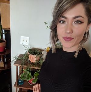 Meet your Posher, Happys